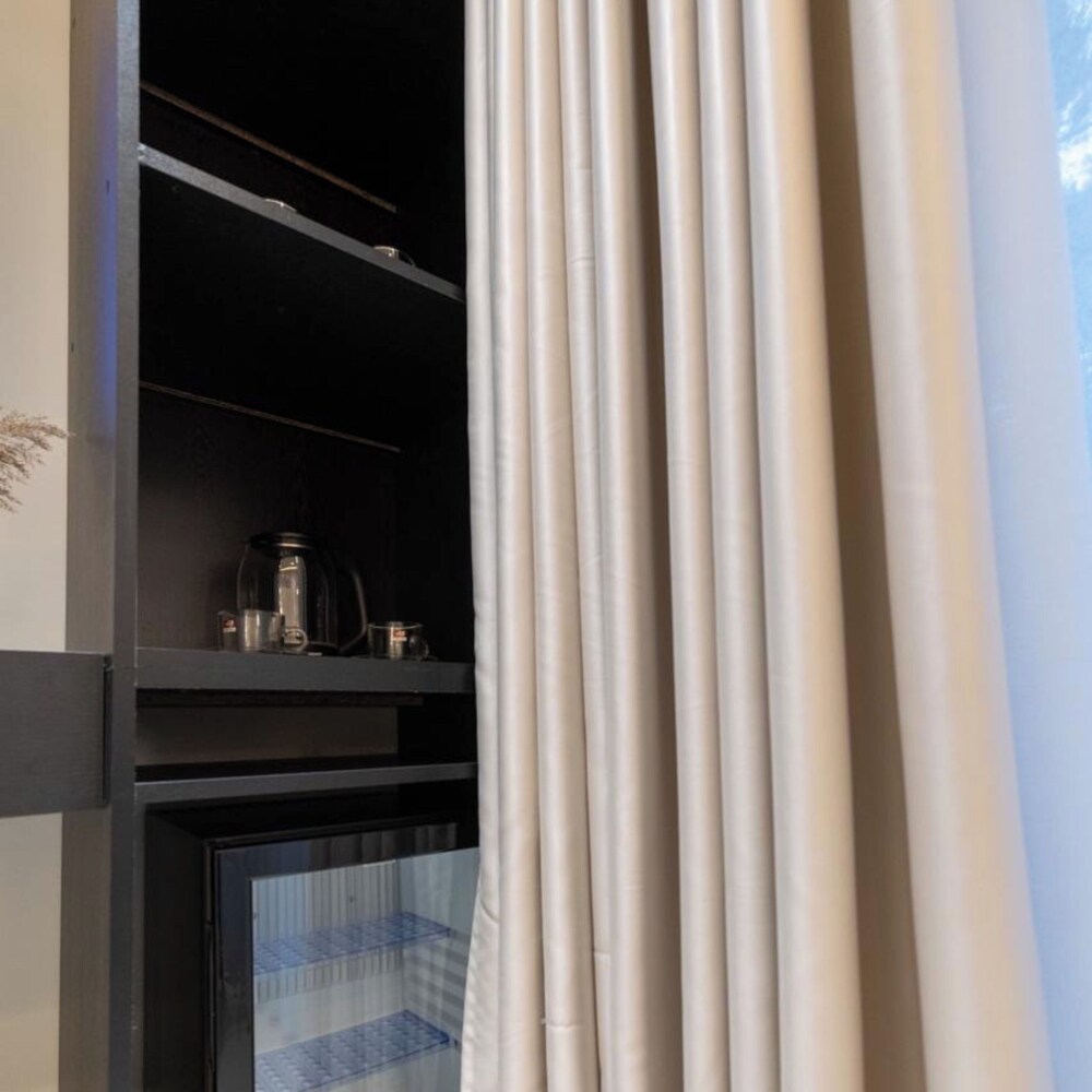 

Milano - Valona - Hotel Beke