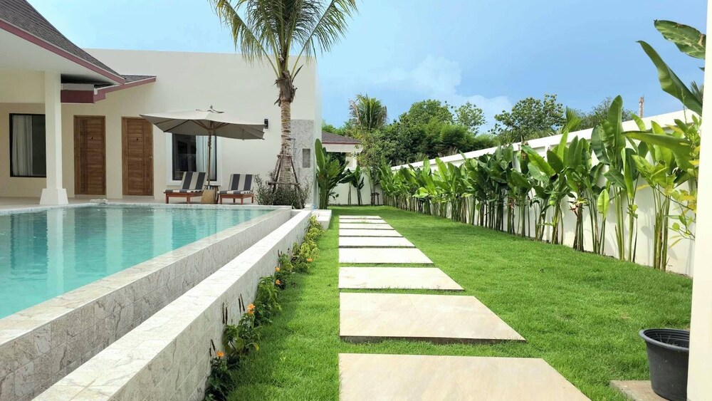 

Cagliari - Si Sunthon - Lespalm Taraburi Pool Villa SHA Plus