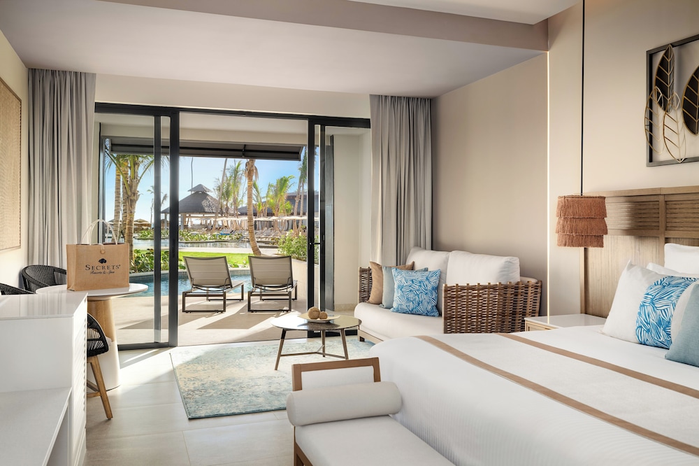 

Milano - Uvero Alto - Secrets Tides Punta Cana