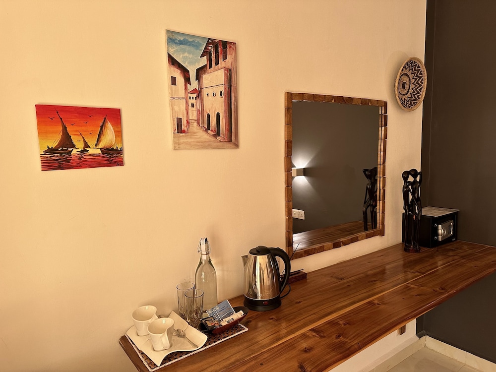 

Palermo - Kendwa - Fukuchani Inn Hotel