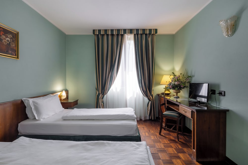 

Palermo - Ferrara - Hotel Lucrezia Borgia