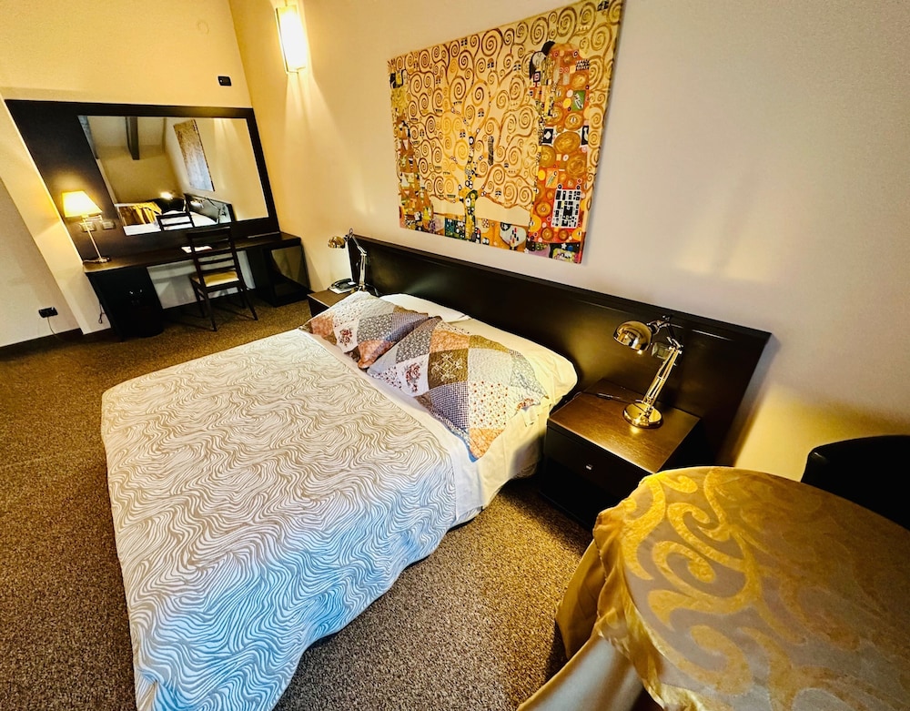 

Catania - Castano - Hotel Malpensa INN Aereoporto