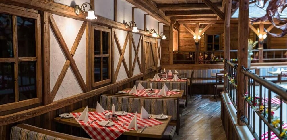 

Napoli - Vienna, Aeroporto Internazionale di Vienna - Hotel Enziana Wien