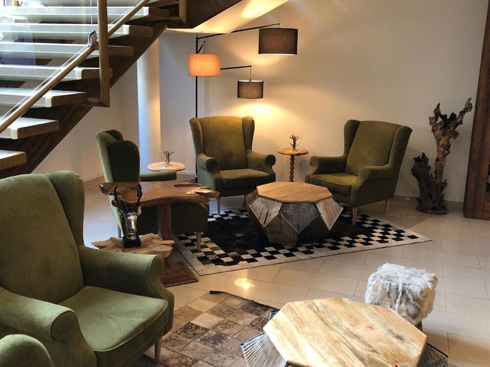 

Ancona - Vienna, Aeroporto Internazionale di Vienna - Hotel Enziana Wien