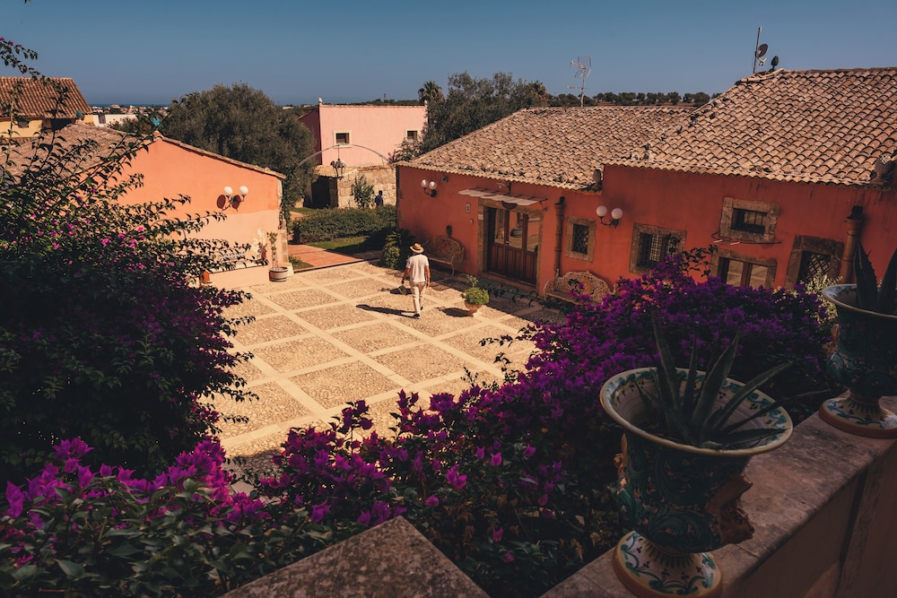 

Roma - Marzamemi - Hotel Villa Giulia