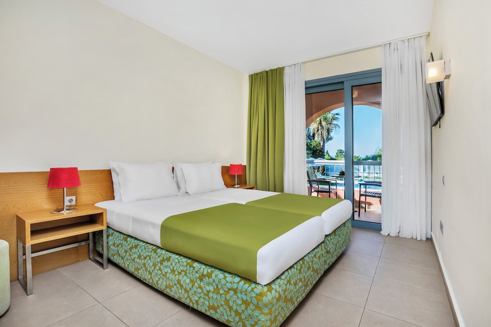 

Napoli - Pefkohori - Hotel Hanioti Village Spa