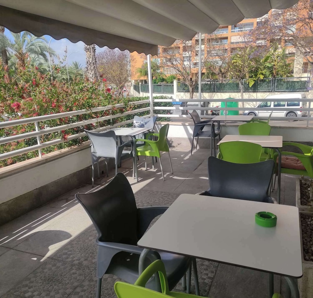 

Bologna - San Vicente del Raspeig - Travelodge Alicante Puerto