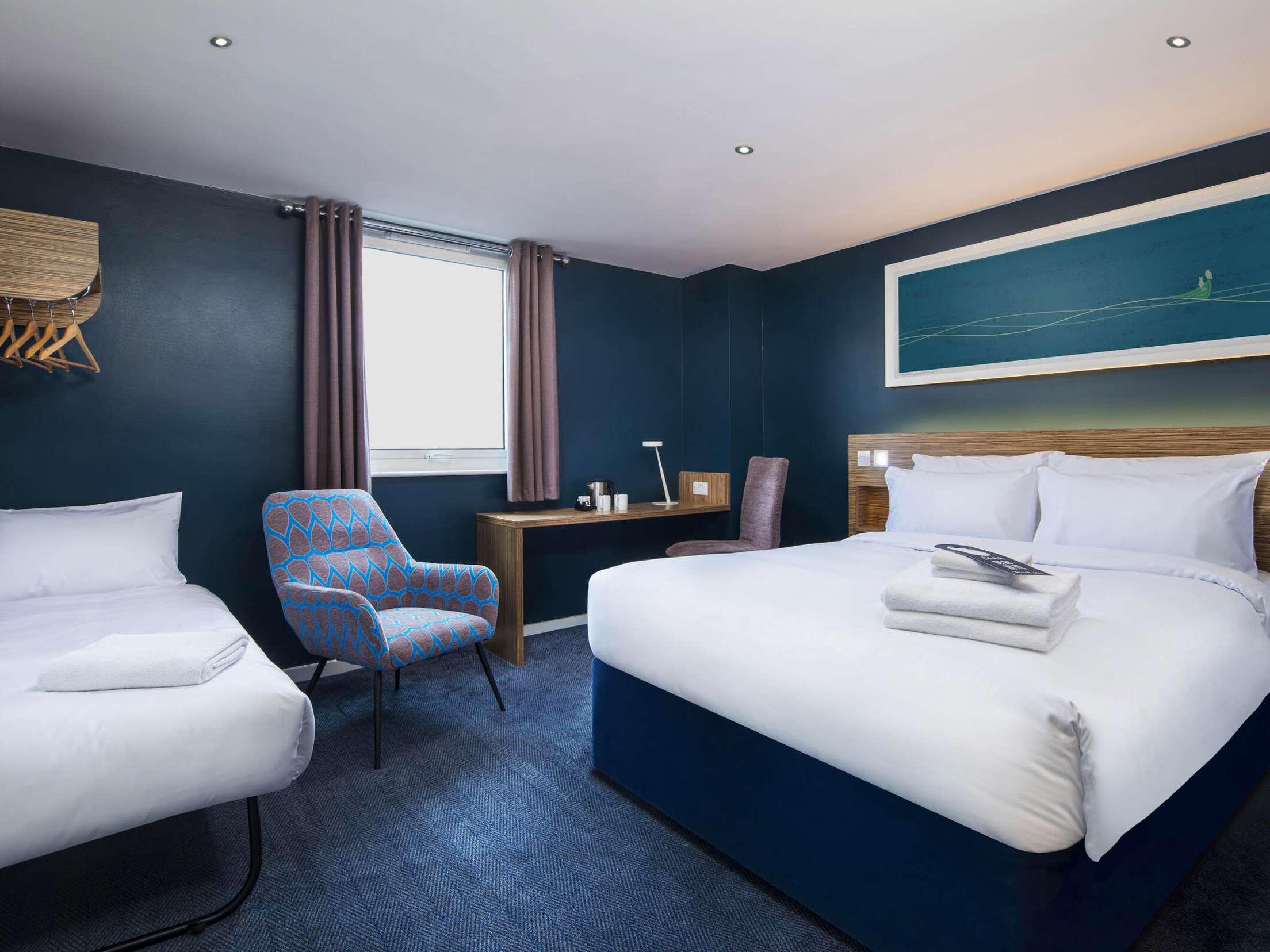 

Napoli - Edimburgo - Travelodge Edinburgh Central Queen Street