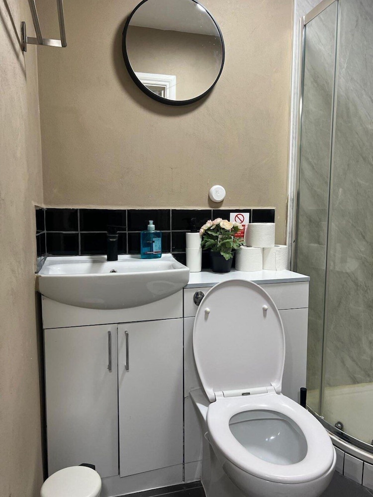 

Bologna - Twickenham - Acton Vale hotel
