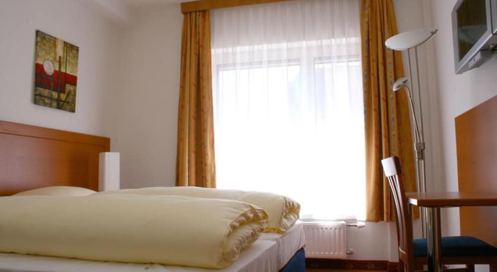 

Bologna - Salisburgo - Evido Rooms
