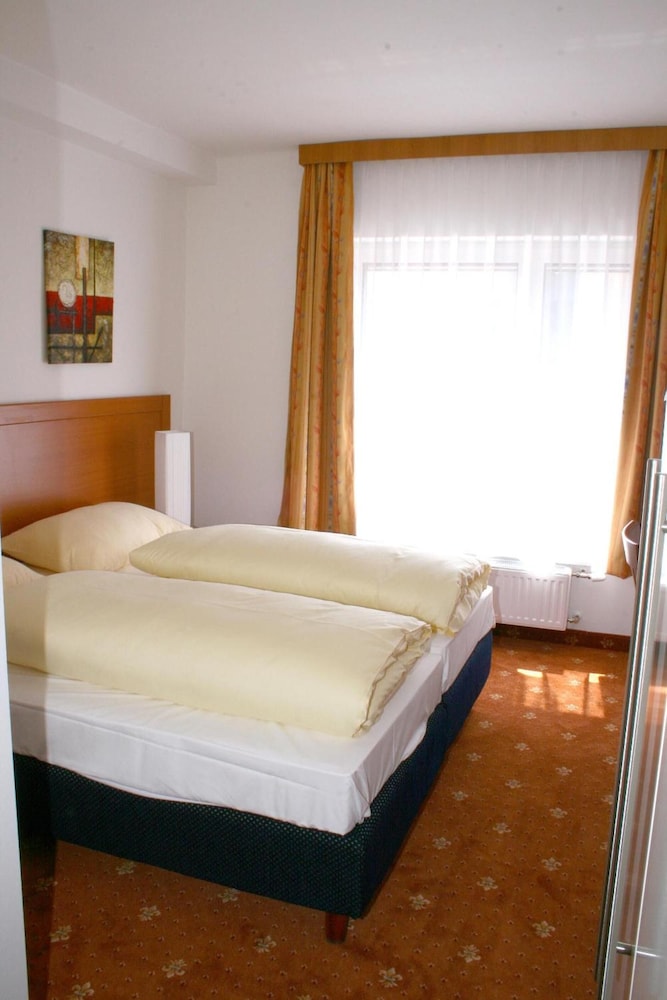 

Napoli - Salisburgo - Evido Rooms