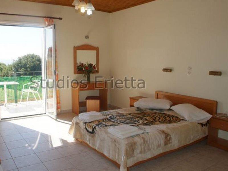 

Milano - Argostoli - Erietta Studios
