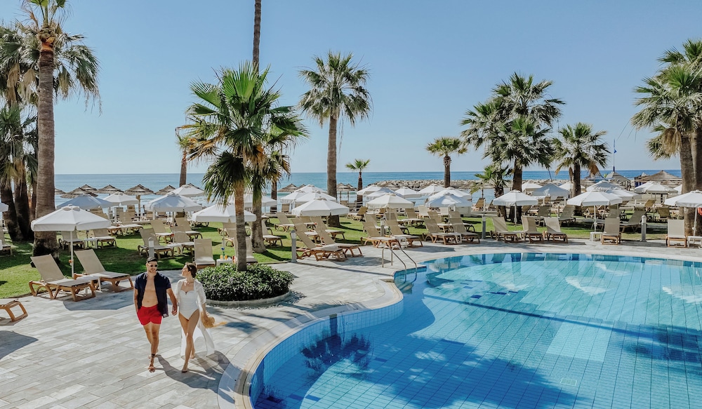 

Roma - Larnaca - Golden Bay Beach Hotel
