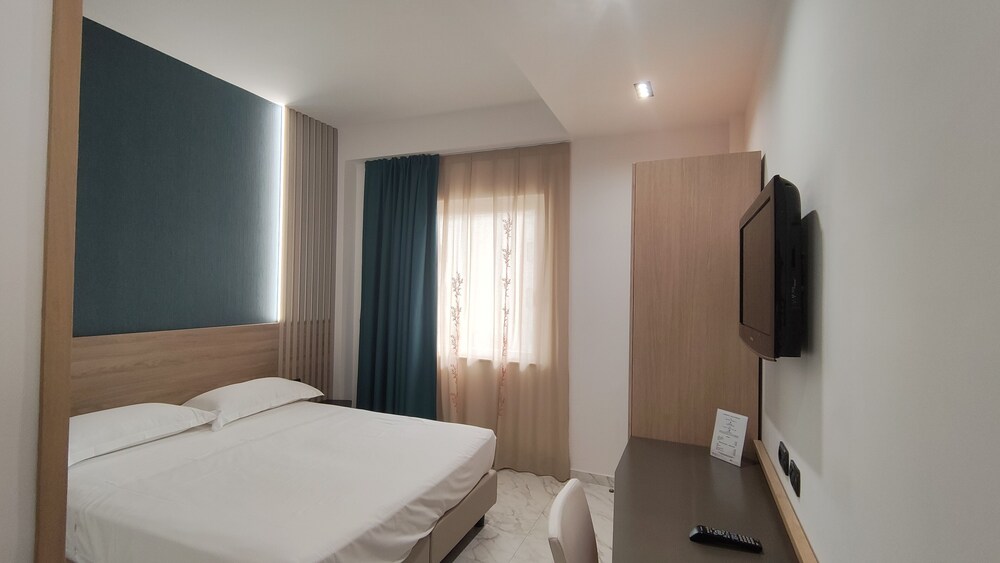 

Genova - Pompei - Hotel Maiuri Pompei