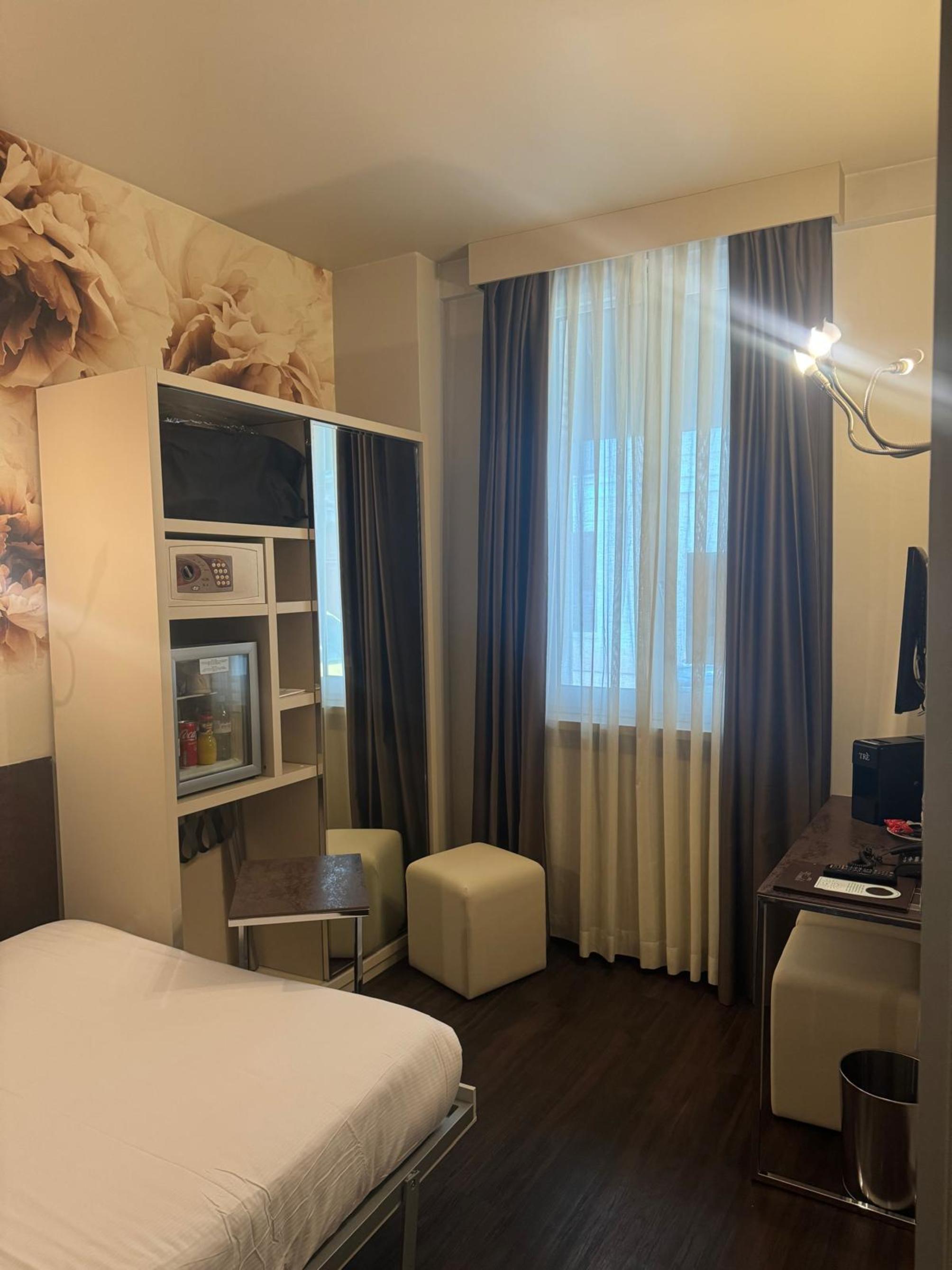 

Catania - Suresnes - Hotel Vivaldi