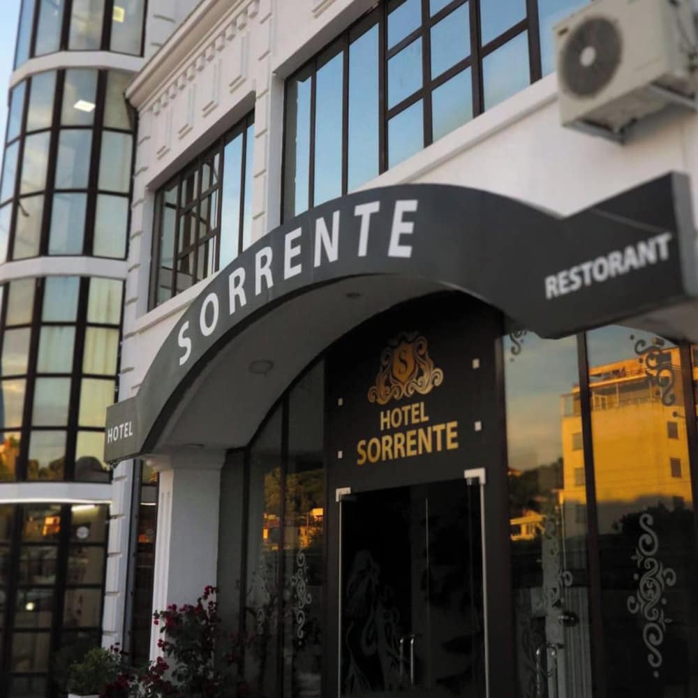 

Bari - Qerret - Hotel Sorrente