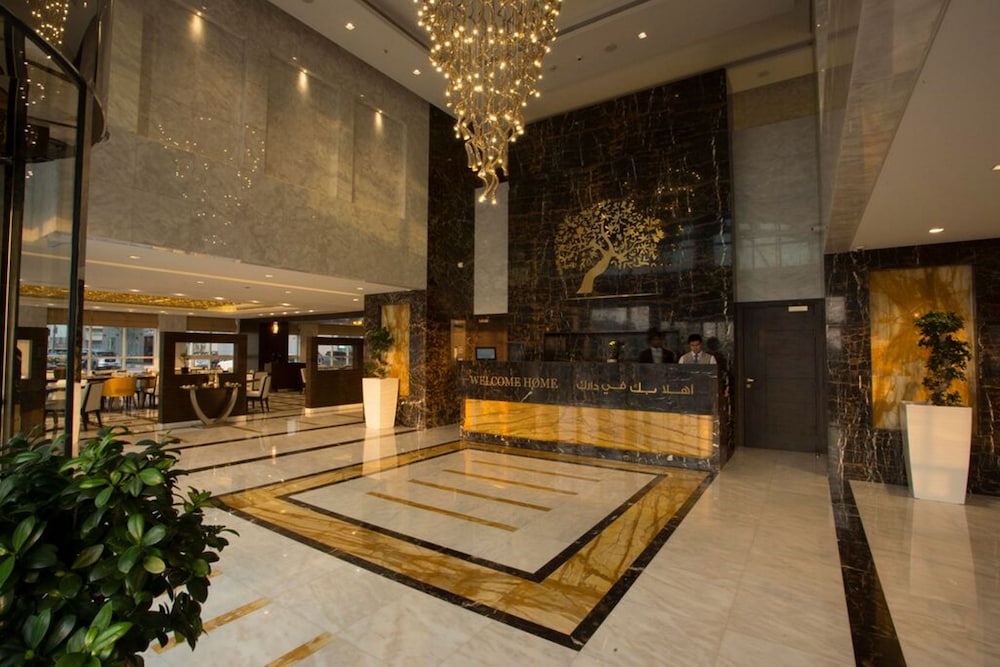 

Napoli - Abu Dhabi - Jannah Burj Al Sarab