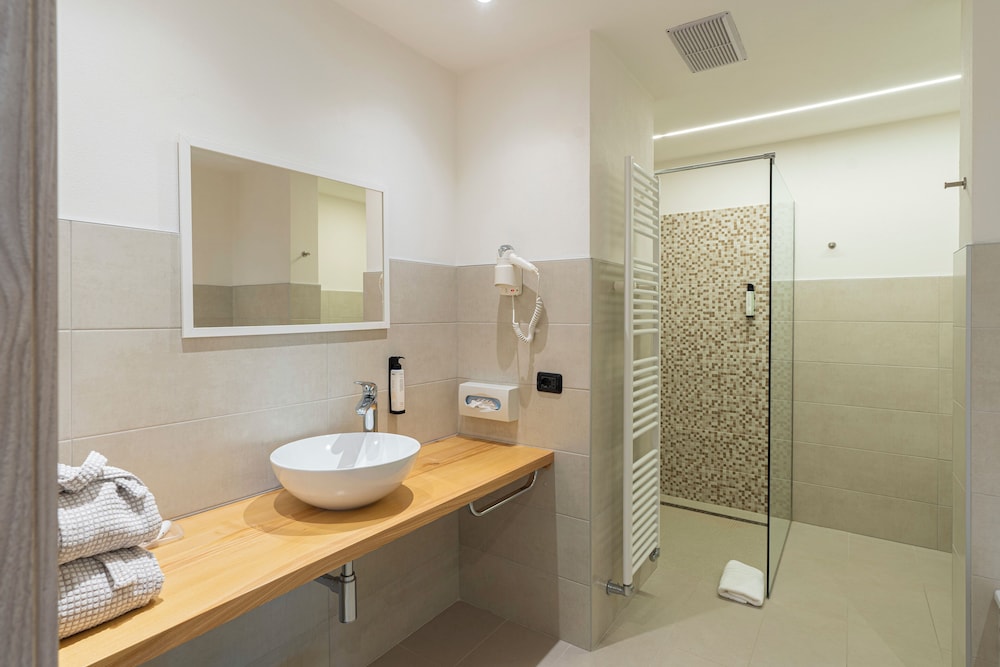 

Lamezia Terme - Villafranca di Verona - Hotel Saccardi & Spa - Adults Only