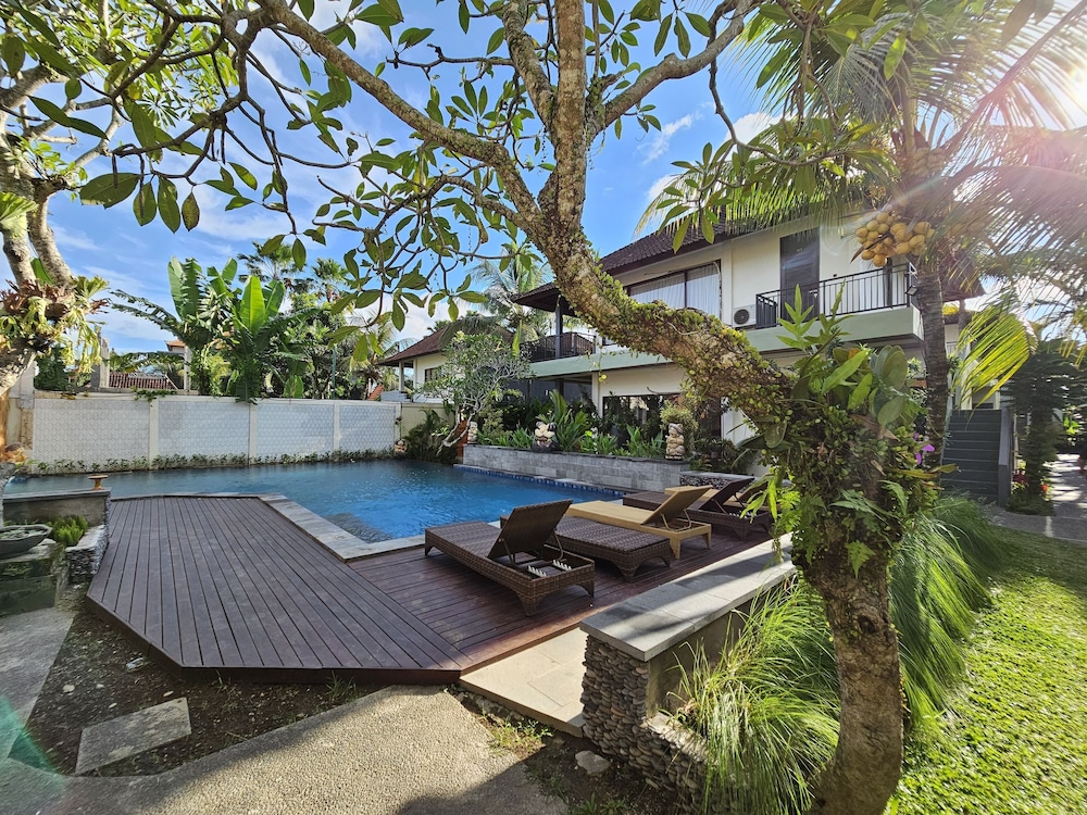 

Roma - Abiansemal - Putri Ayu Cottages