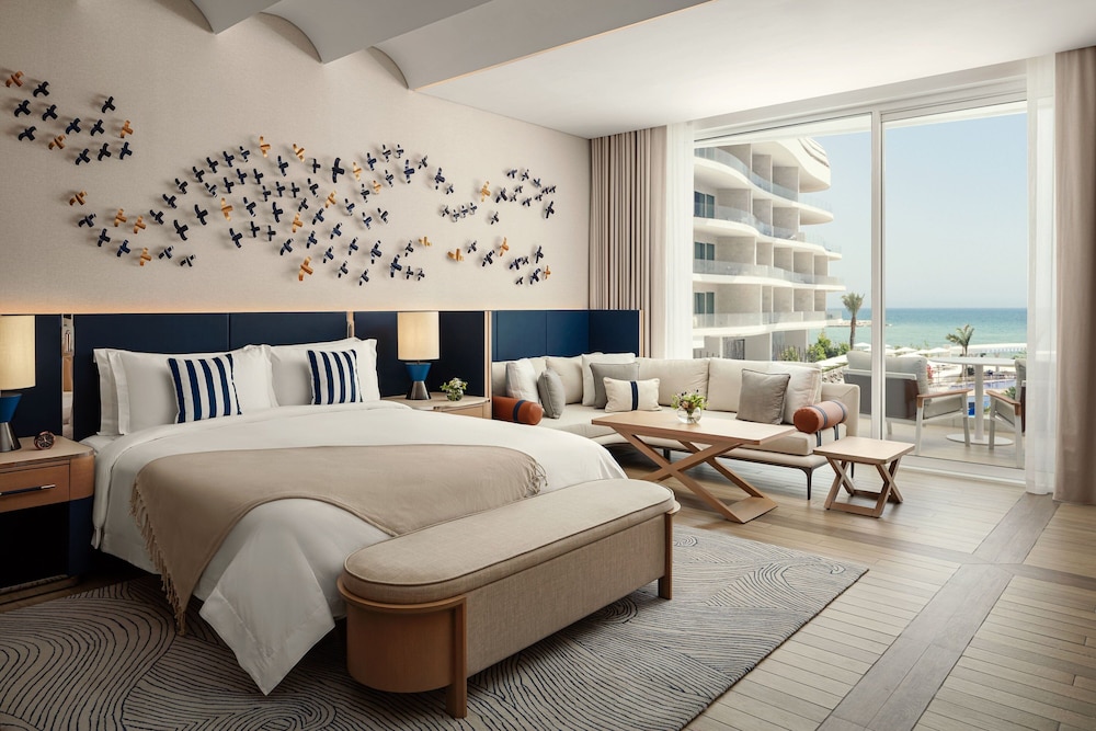 

Milano - Mawāliḩ - The St Regis Al Mouj Muscat Resort
