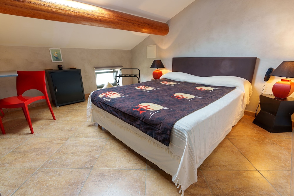 

Bologna - Macinaggio - Hotel Le Saint Jean