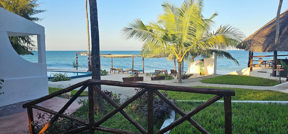 

Bari - Uroa - AVO Boutique Hotel