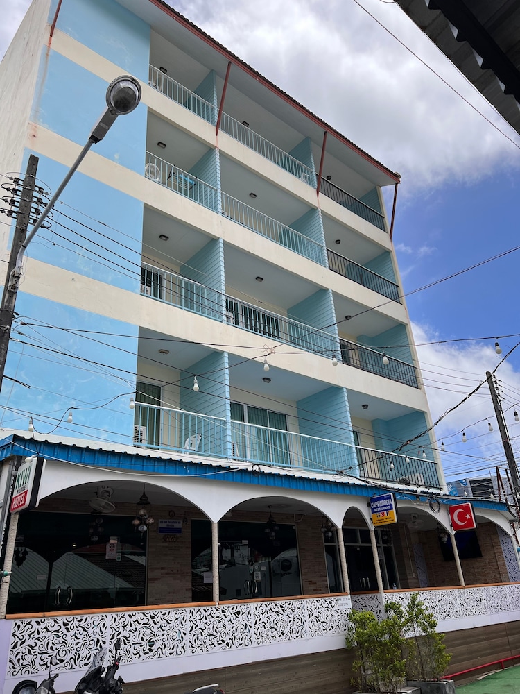 

Roma - Patong Beach - Kiwi Boutique Hotel