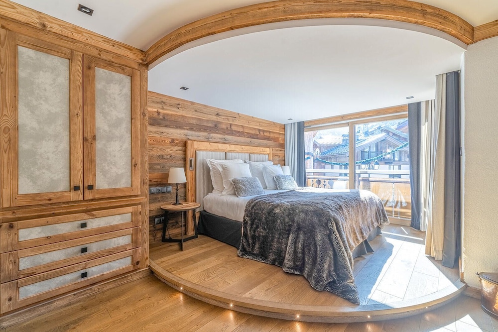 

Napoli - Courchevel - Hôtel Les Peupliers