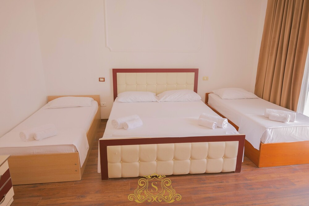 

Milano - Golem - Sorrente Hotel