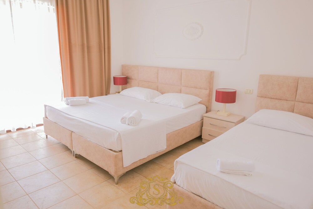 

Milano - Golem - Hotel Sorrente