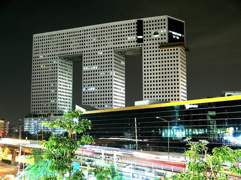 

Milano - Bangkok - Iyarin @ Tuk Chang Hotel