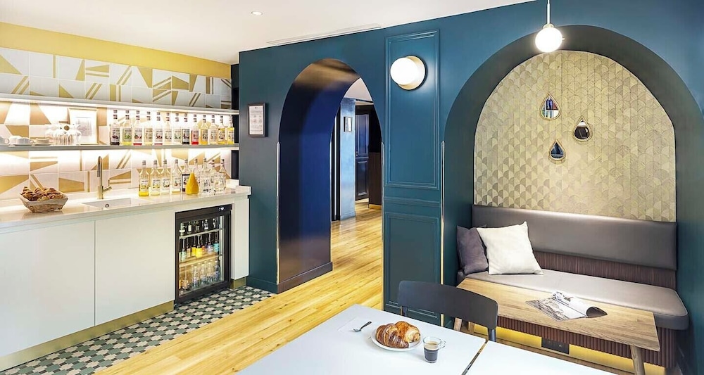

Cagliari - Chevilly-Larue - Best Western Bretagne Montparnasse
