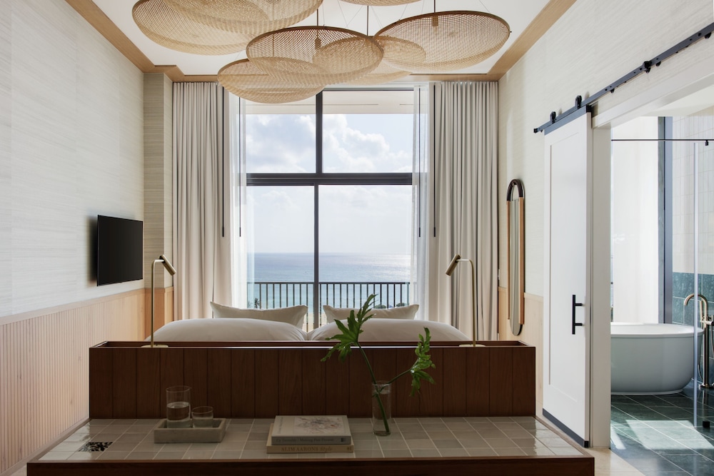 

Milano - West Bay - Hotel Indigo Grand Cayman