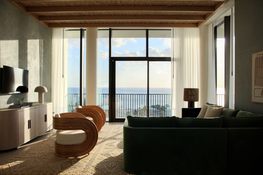 

Roma - Grand Cayman, Caraibi - Hotel Indigo Grand Cayman