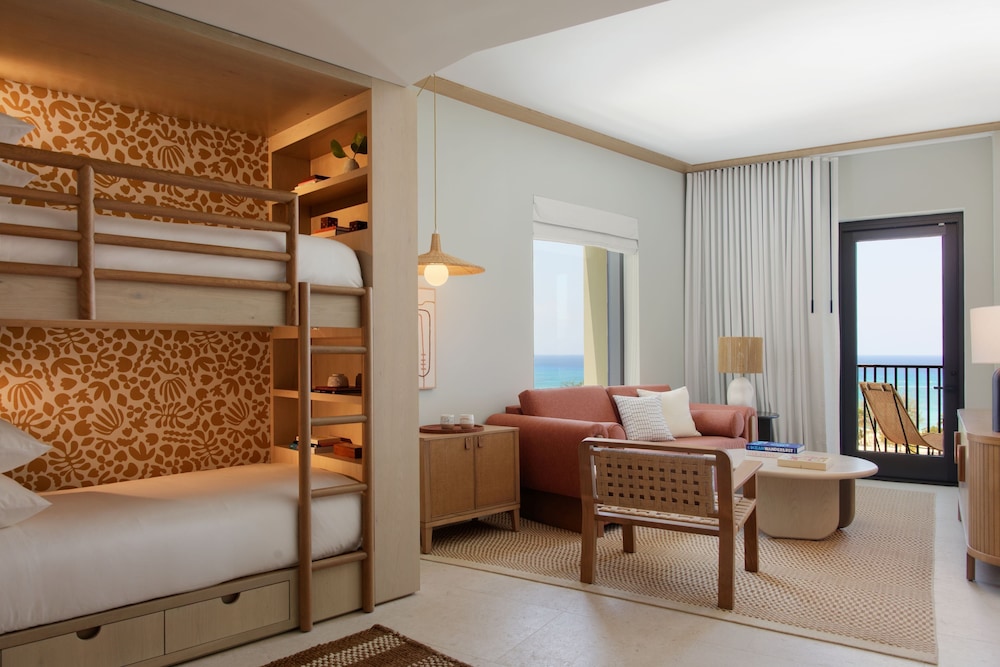 

Milano - George Town - Hotel Indigo GRAND CAYMAN