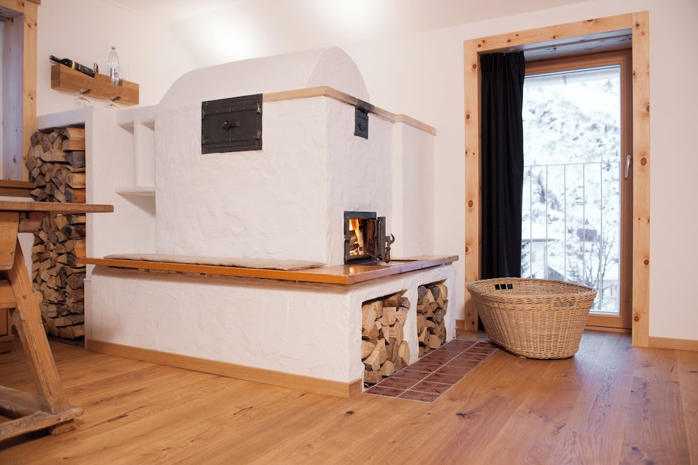 

Bari - St Anton - Mondschein Hotel and Chalet