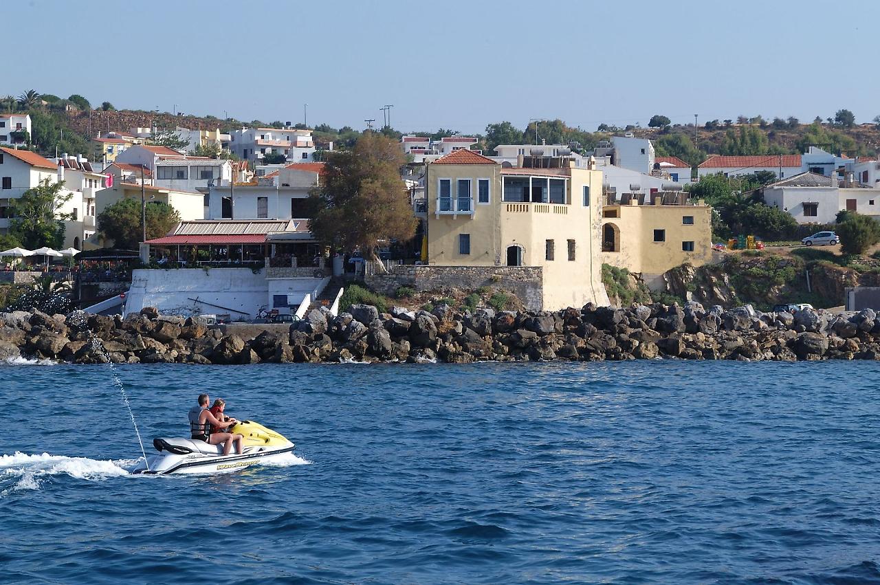 

Roma - Skaleta - Captain's House Hotel Suites & Apartments