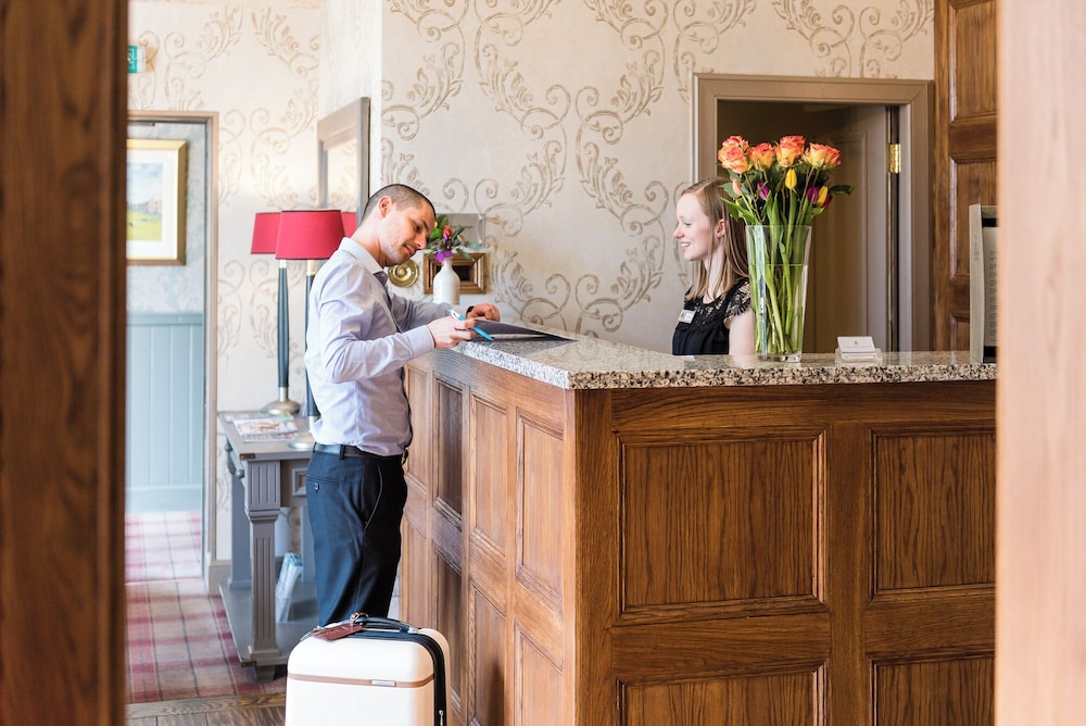 

Bari - St Andrews - Ardgowan Hotel