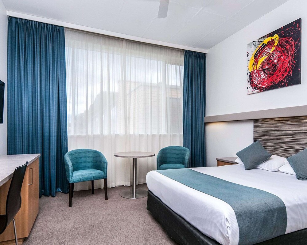 

Milano - Adelaide - Comfort Inn Regal Park