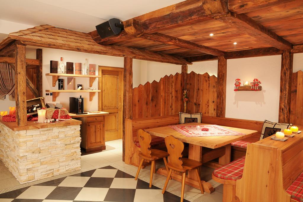 

Milano - Val di Sole, Montagna Italia - Active Hotel Monte Giner