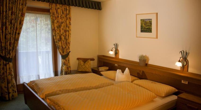 

Milano - San Ciascian - Hotel Dolomiti