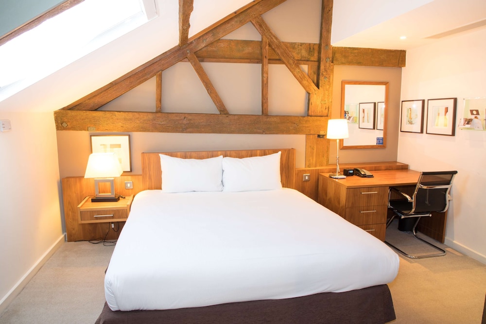 

Venezia - Reading - Best Western Plus Moat House Reading