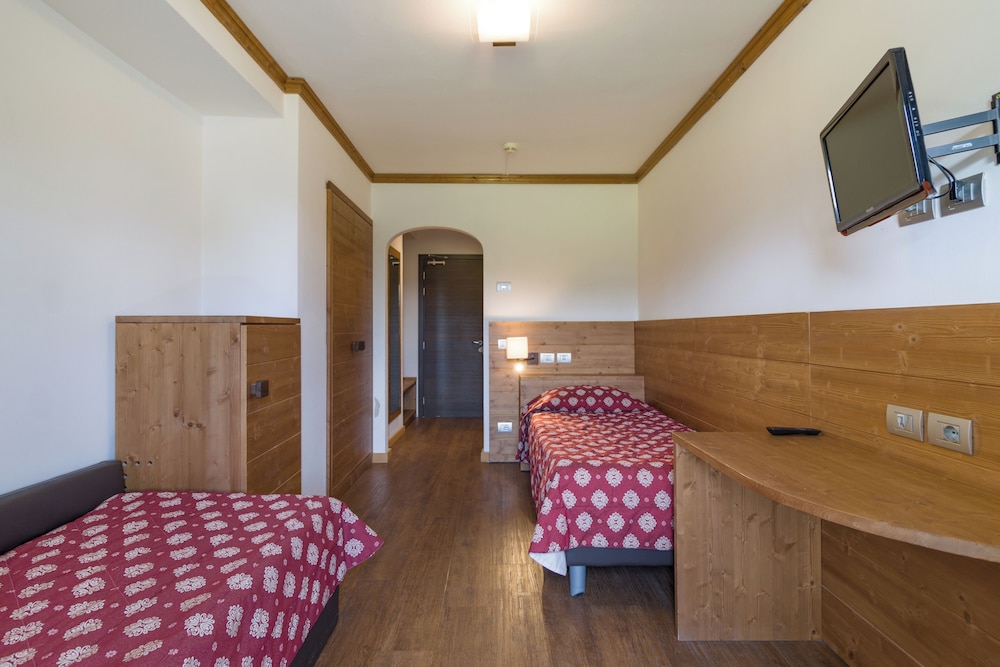 

Palermo - Cortina d'Ampezzo - Hotel Villa Argentina