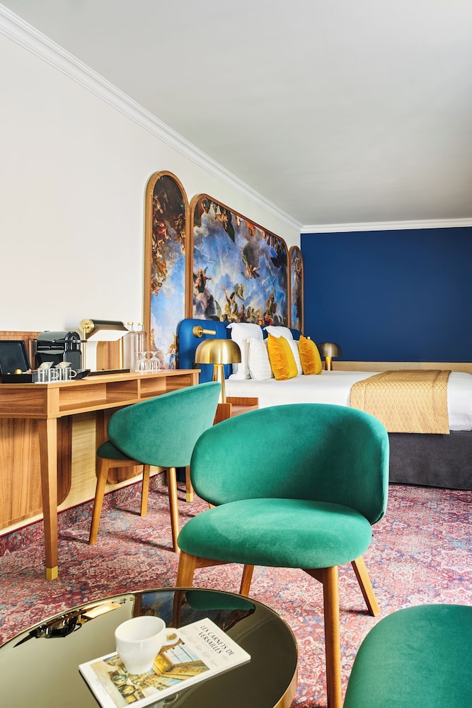 

Milano - Saint-Quentin-en-Yvelines, Francia - Hôtel Le Versailles