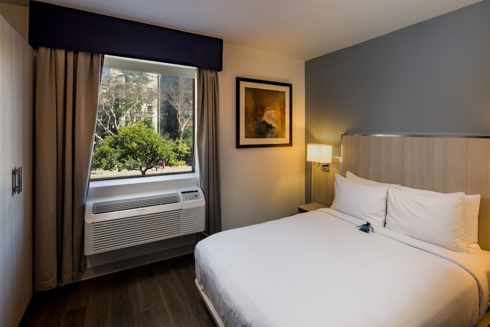 

Milano - Brooklyn (NY) - The Gatsby Hotel