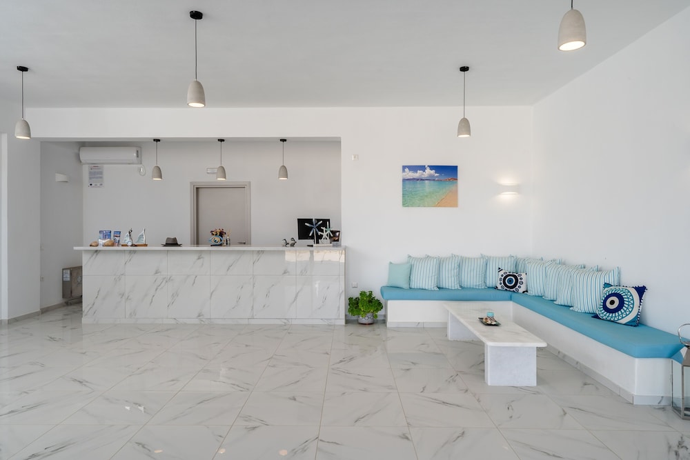 

Milano - Pirgaki - Evripus Suites