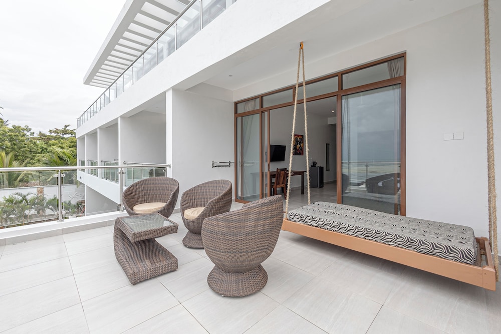 

Bari - Msambweni - YU Resort