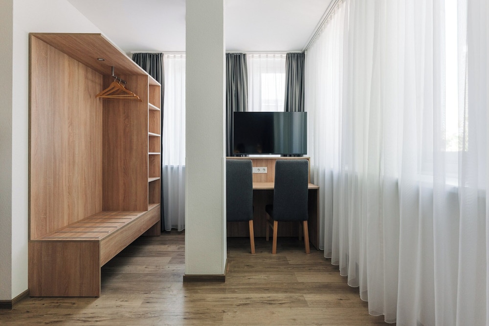 

Milano - Eschborn - Homaris Corner Hotel