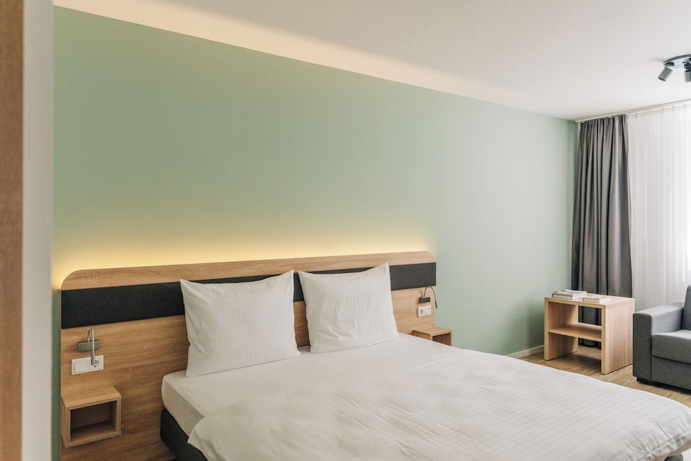 

Verona - Offenbach - Homaris Corner Hotel