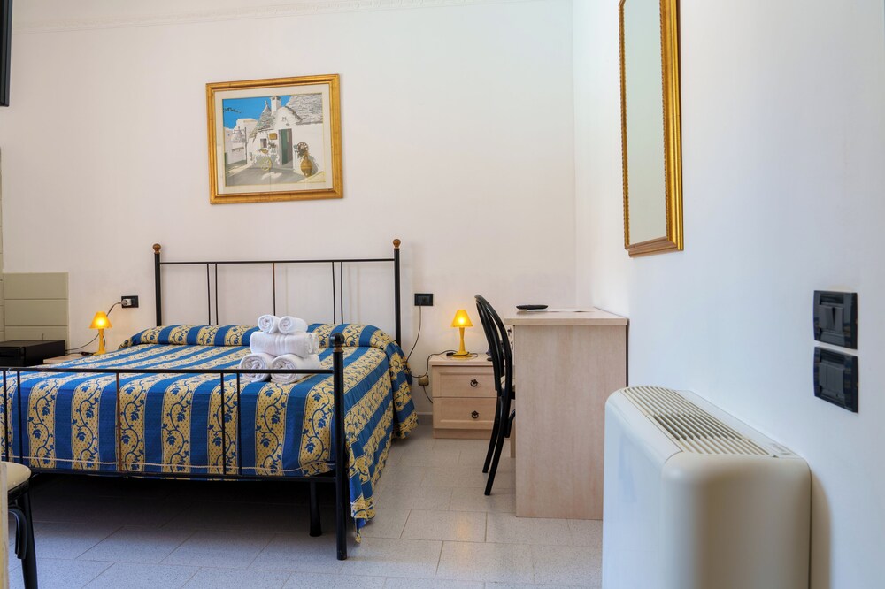 

Napoli - Santa Cesarea Terme - Hotel Le Macine
